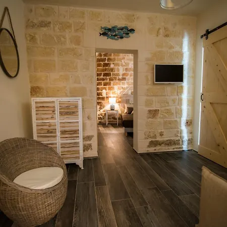 Village 4*