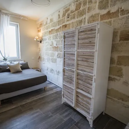 Village فندق مبيت وإفطار 4*