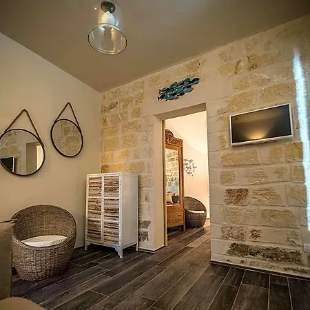 Village فندق مبيت وإفطار 4*
