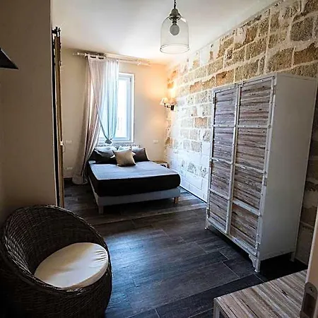 Village فندق مبيت وإفطار 4*