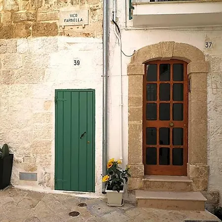 Village 4* بولينيانو آ ماري