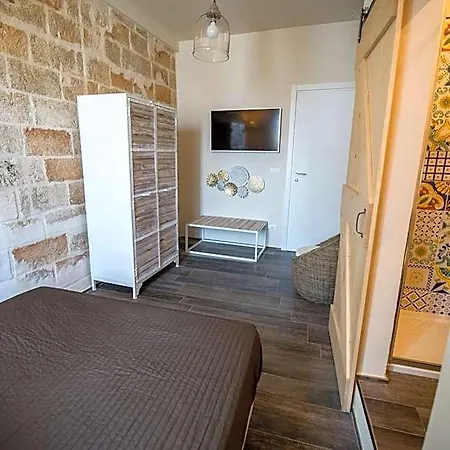 Village 4*
