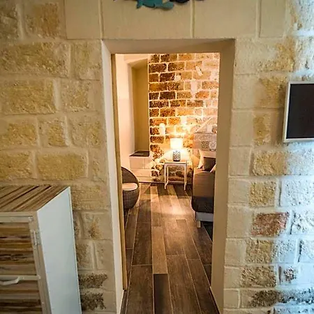 Bed & Breakfast Village 4*